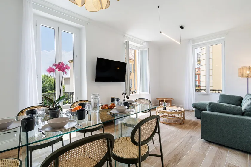 Port of Nice | 3 suites | Comfort & Design - Image 1
