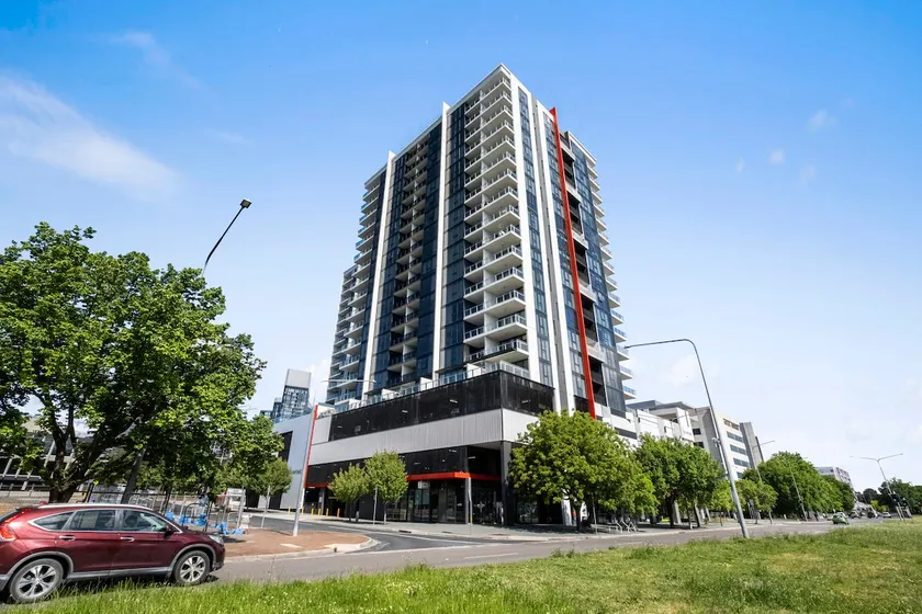 3BR 3BA Next to Mall & Govt Hub with Pool and Gym - Image 1