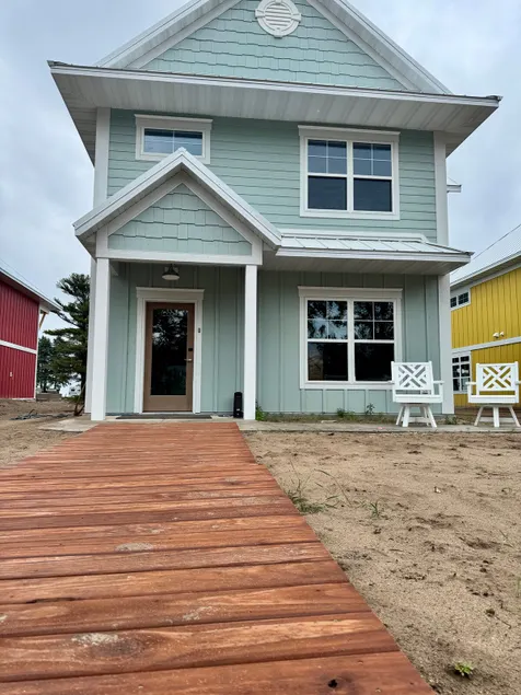 #4 Entire Cottage - Aqua - Image 1