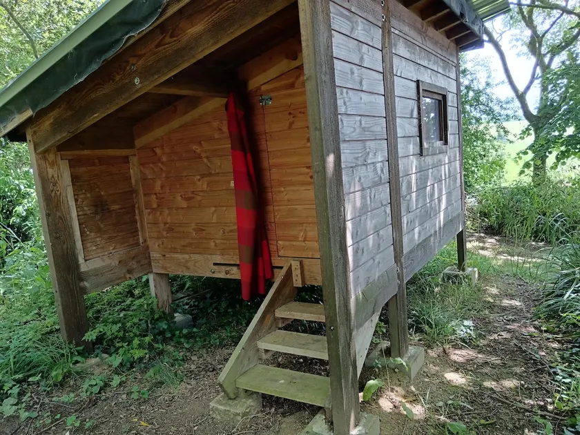 Wooden tent / double bed - Image 1