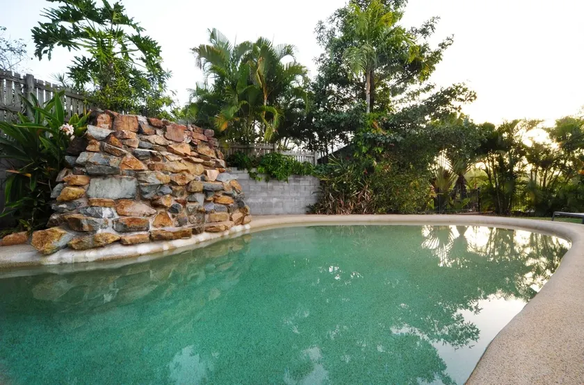 Whitsundays Apart - 2 Bed - 2 Bath - Pool - Image 1