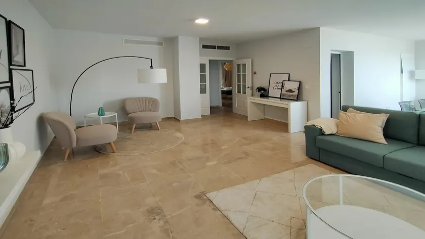 Beautiful Apartment Puerto Gelves (Seville) - Image 1