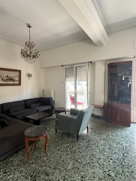 Retro Athenian Flat - Image 1