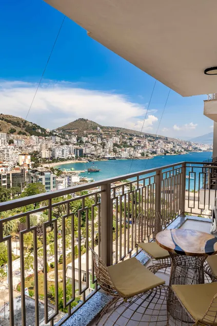 Adam & Eve Apartment - Image 1