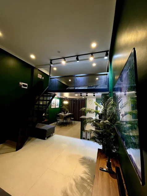 Near Mactan Airport & Beach with 2 KING Beds & PS5 - Image 1