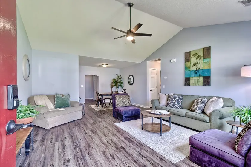 Oakbrook Bnb 7 beds~10 mins to Ft Jackson! - Image 1
