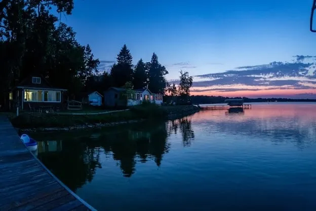 Cozy cottage on Eagle Lake - Image 1