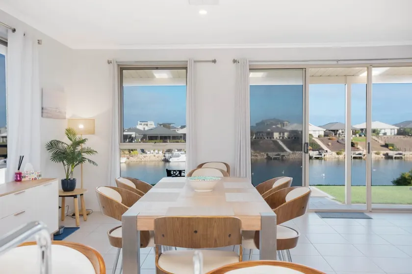 Serenity 24 -Waterfront Living on Hindmarsh Island - Image 1