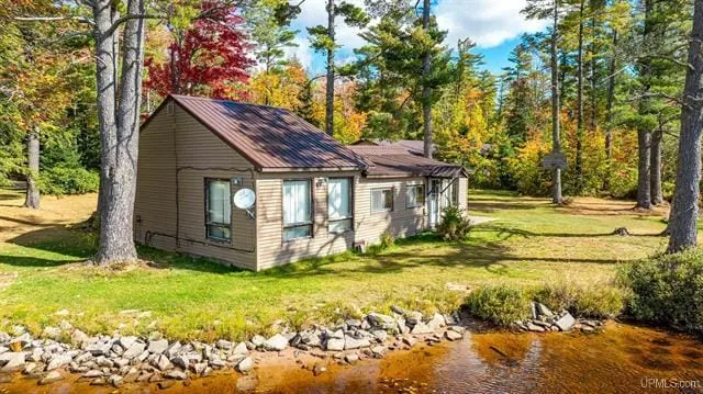 SR Lakefront Cabin w/AC, WiFi, Firepit, Games, Etc - Image 1