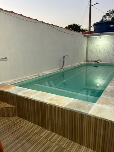 House With Pool + 2 Parking Spaces - Image 1