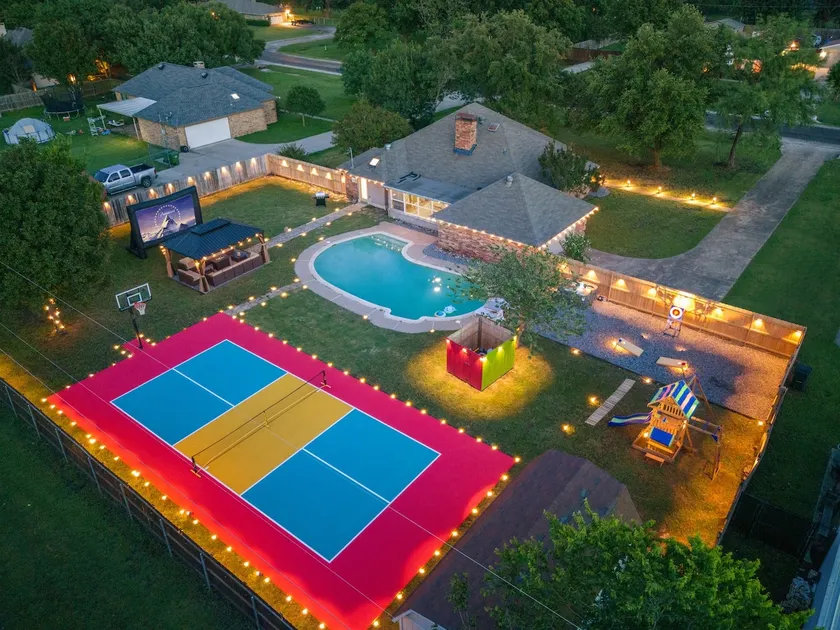 Oasis - Pickleball | Pool | Hot Tub | Game Room! - Image 1