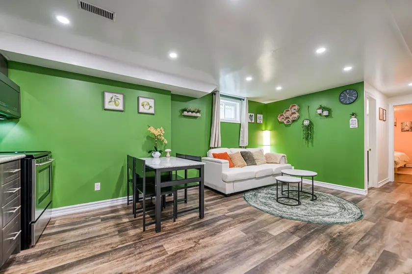 Peaceful 2BR in Markham | Pet-Friendly + Parking! - Image 1