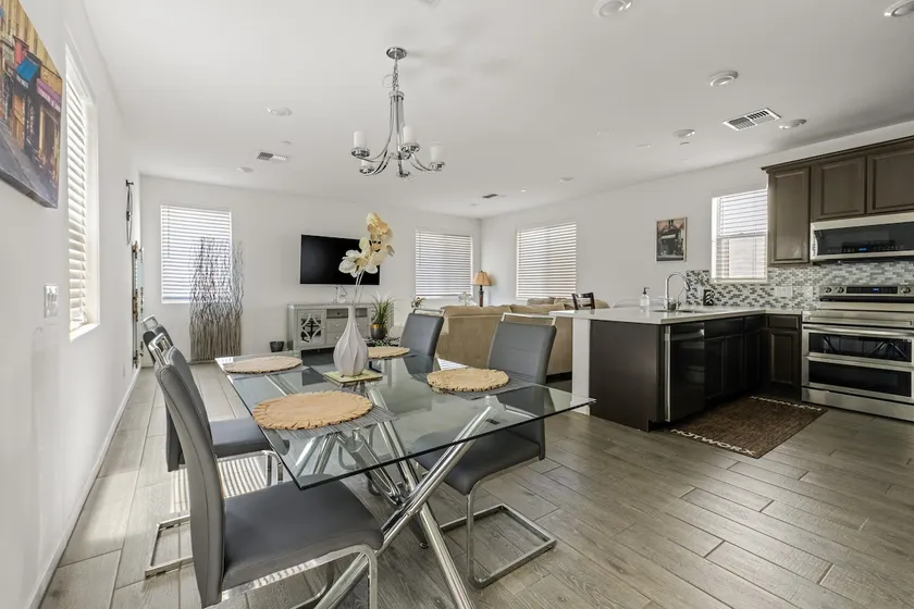 Welcoming Chandler Townhome w/ Pool & Hot Tub - Image 1