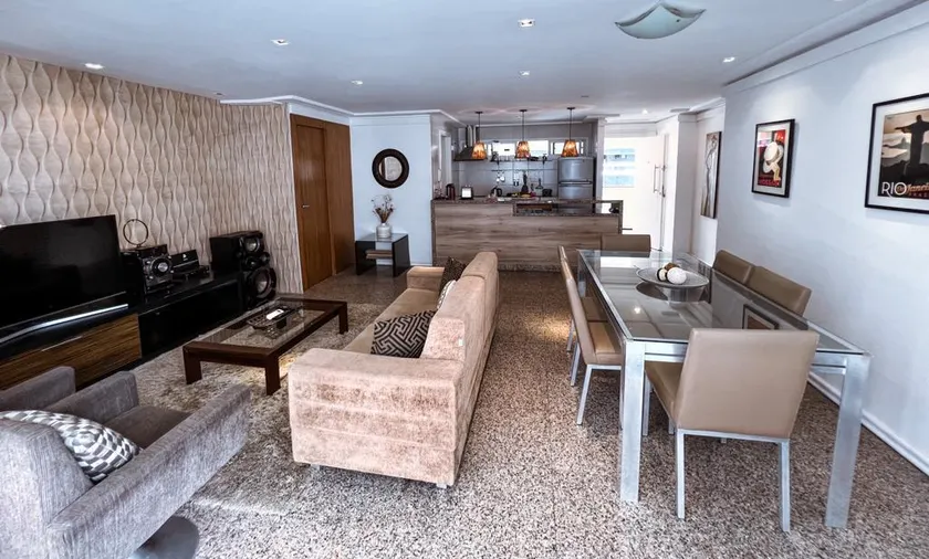 The Britto Luxe Apartment on Praia Beira Mar - Image 1