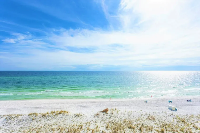 Gulf Front Getaway - Image 1