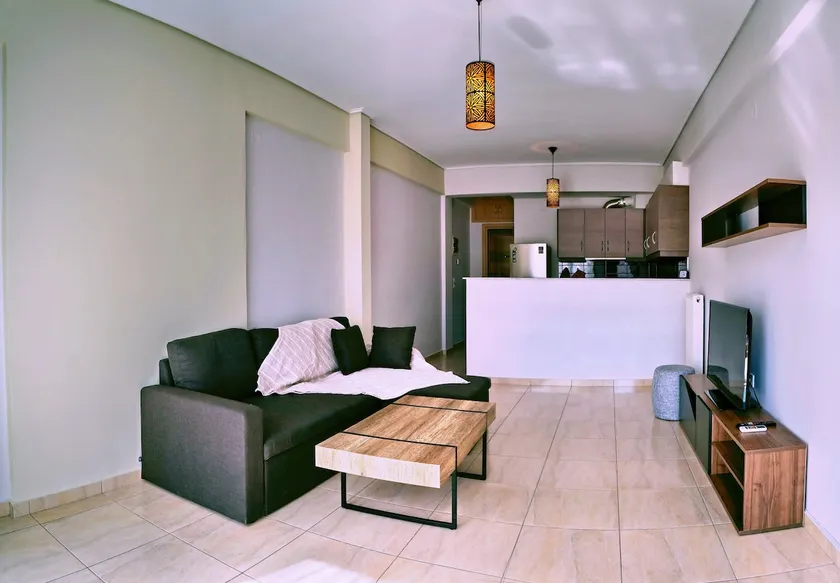 Two-room apartment - Image 1