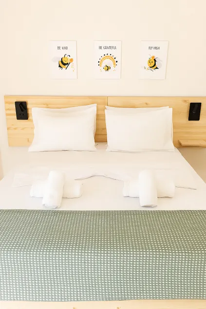 The BEE Apartments - Image 1