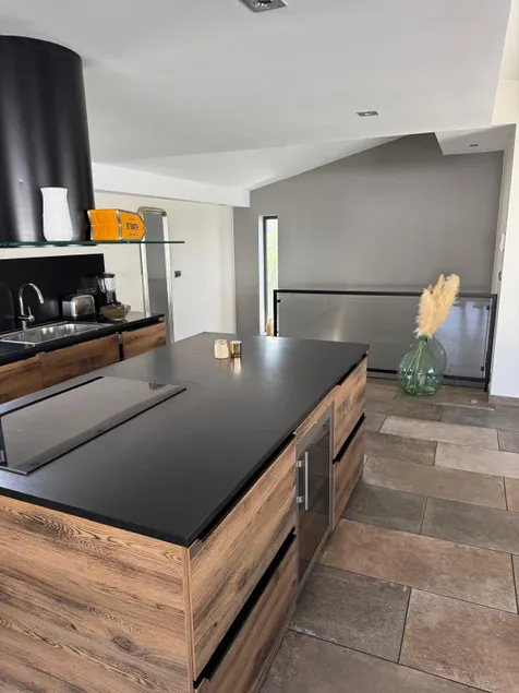 Atypical loft with private pool - Image 1