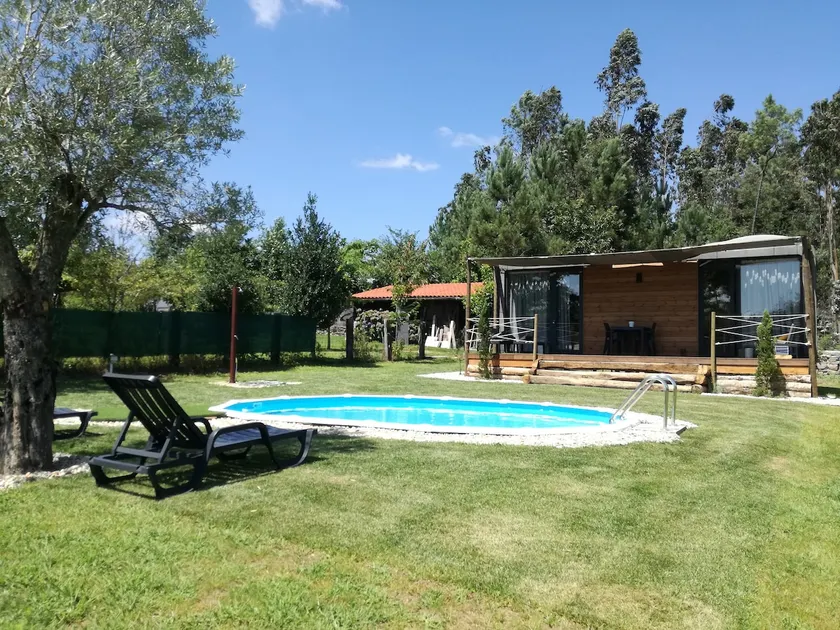 Independent house and pool - Image 1