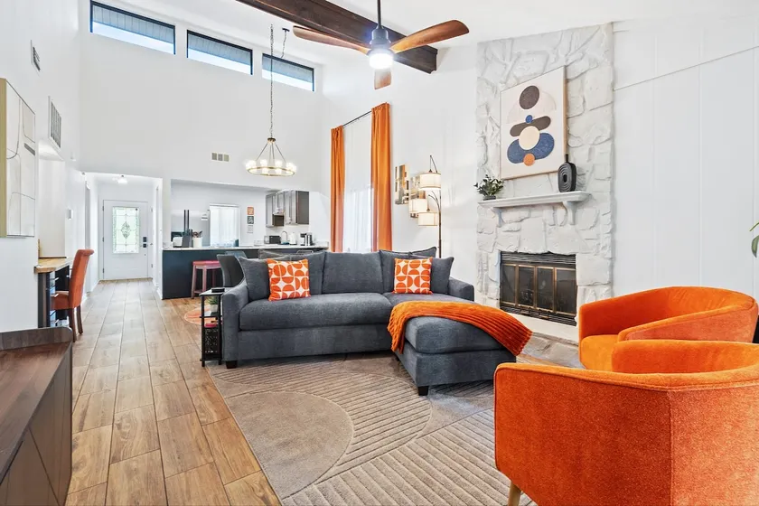 Pensacola MidTown MidCentury Modern Villa 2x Kings - Image 1