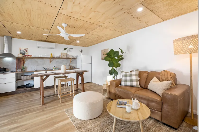 Rustic Hideaway - Image 1