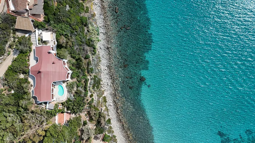 Villa Ambra Luxury by the Sea - Image 1