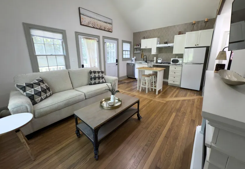 White Cedar Cottage - Image 1