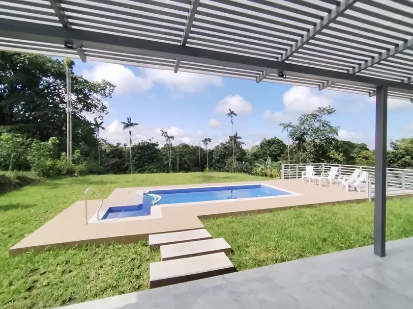 45 min from Mindo. House with pool. 4 bedroom - Image 1