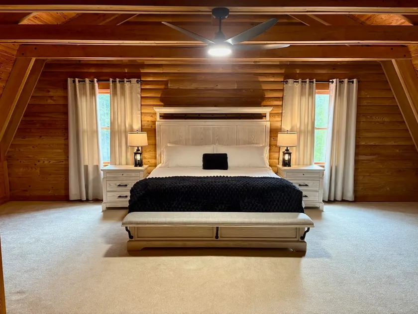 Log Cabin on the Santa Fe River! - Image 1