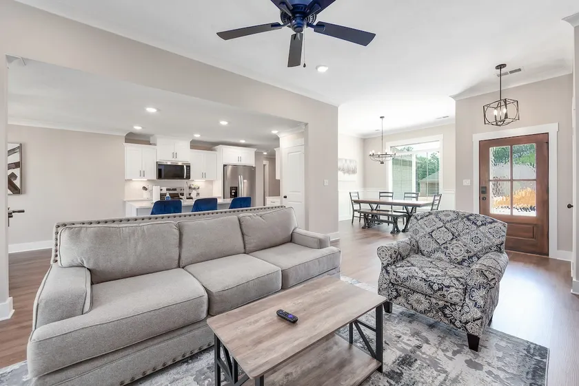 New NW Jackson home w/ foosball! - Image 1