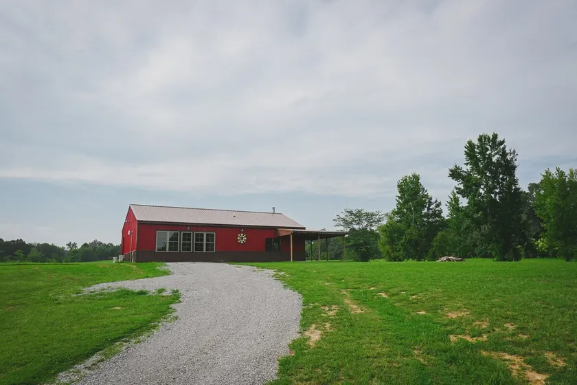 The Shawnee Farm House - Image 1