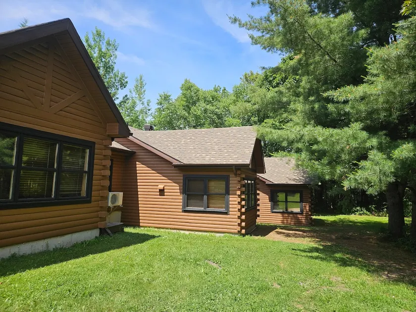 Nature Chalet - 4b - Image 1