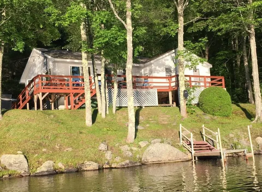 Peaceful Retreat on Stinson Lake - Image 1