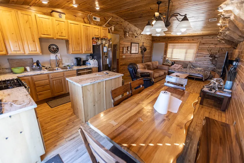 Cabin Near Harlan & Kirwin Lakes w/camper hookup. - Image 1
