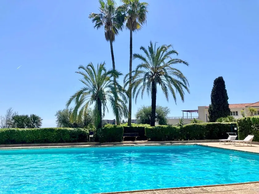 Quiet Flat with view and Swimming pool - Image 1