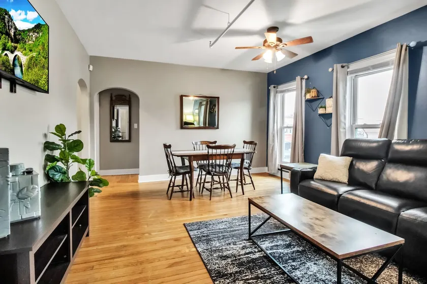 The Apartment - The West End Inn - Image 1