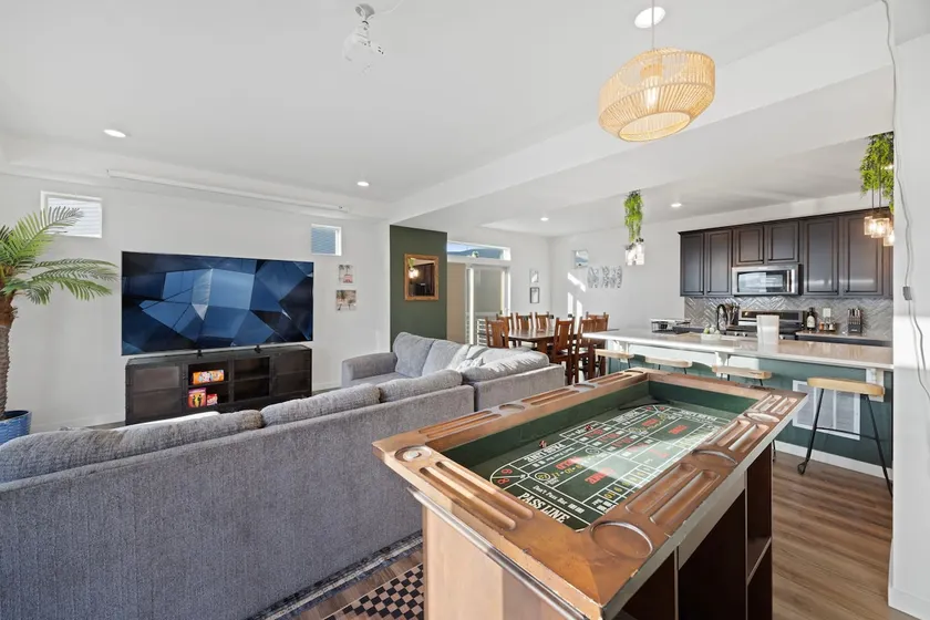Lrg Home|Games | BluArena| Pools | RMNP| 24/7 Golf - Image 1