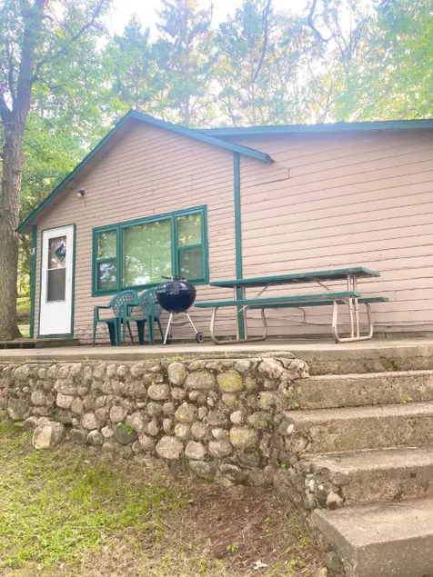 Cabin 8 at Pleasant Ridge Resort - Image 1