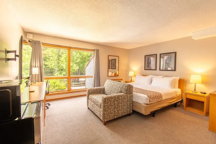 Nice Condo At Attitash Mountain Village, Close to Storyland, Location! - Image 1