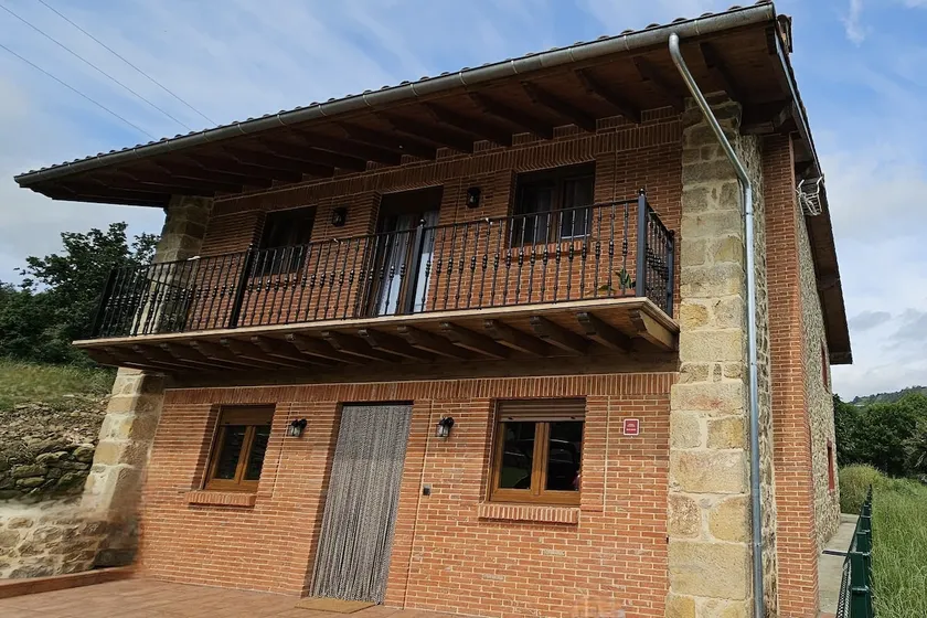 Toranzo's Shack - Image 1