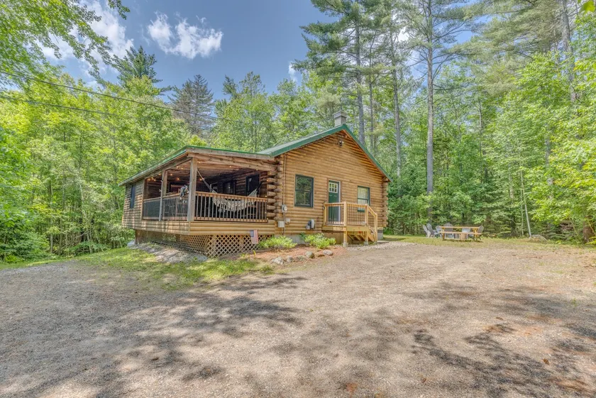 Fire Pit | Gym | Arcade | EV | Private Log Cabin - Image 1