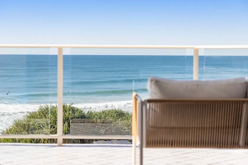 First Bay Vista - Absolute Beachfront. - Image 1