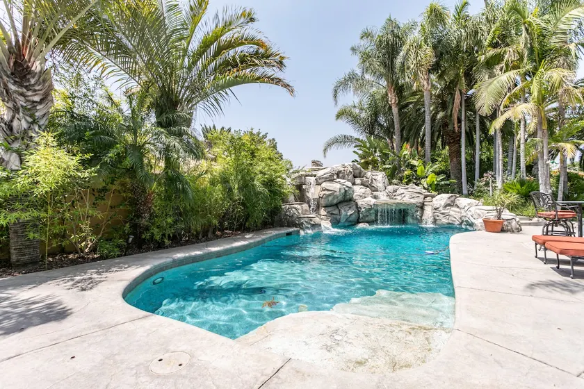 Spacious SoCal Retreat +Pool/Spa Backyard Paradise - Image 1