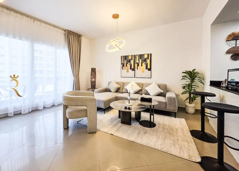 Modern 1BR Retreat | Pool & Gym Haven - Image 1