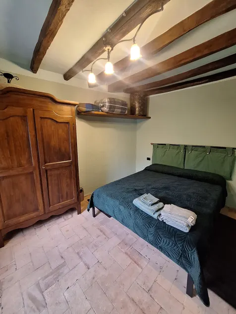Large Room with Modern Bathroom - Image 1