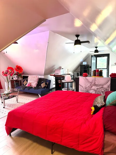 3BR Retreat in a House 2Floor - Image 1