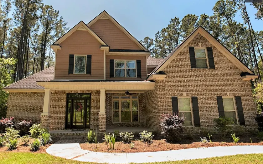 SASA Deer Lodge Superb 6-bedroom house with AC - Image 1