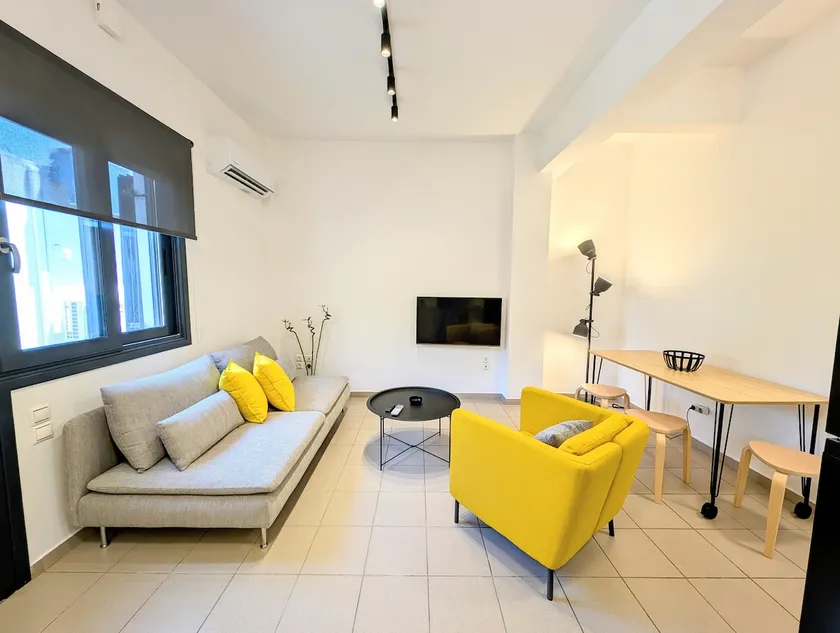 CityZEN Alley - Urban Hideaway - Image 1