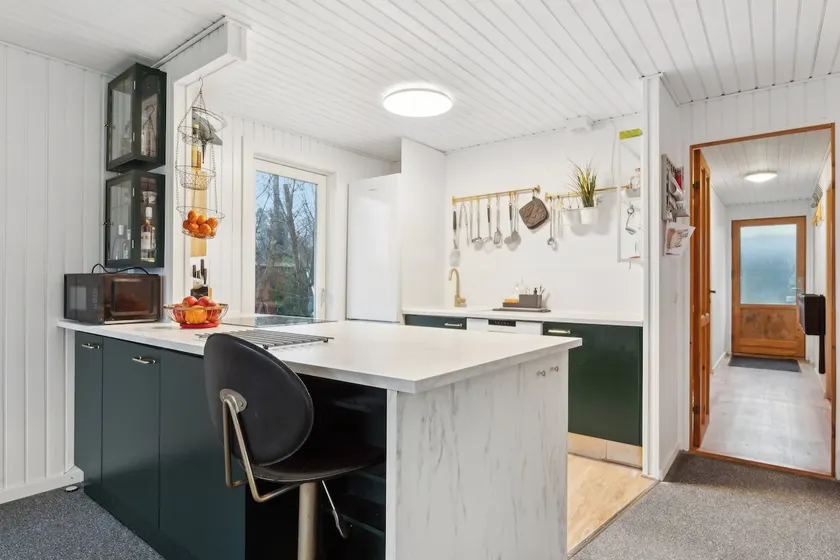 Cottage with large wooden terrace - Image 1