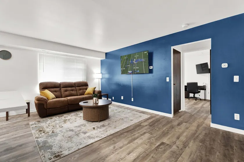 Farmington Hills Gem | Cozy & Central 1BR - Image 1